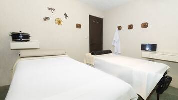 Steam room, 1 treatment room