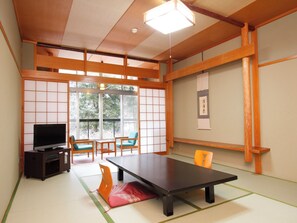 Economy Quadruple Room, Non Smoking, Mountain View | In-room safe, free WiFi - Tounomine Kanko Hotel (Sakurai)