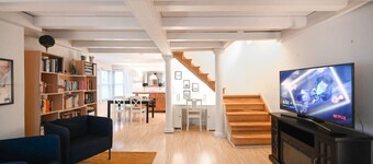 42 Wood Ave · 5 Minute Walk To Beach! Amazing Backyard Space!