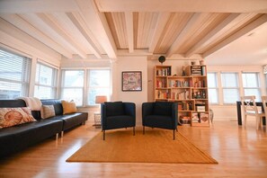 Téléviseur, livres