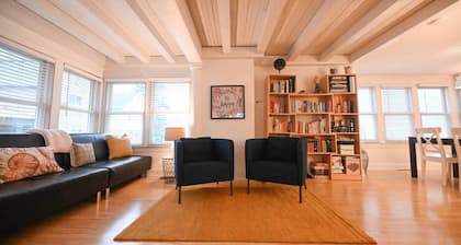 42 Wood Ave · 5 Minute Walk To Beach! Amazing Backyard Space!