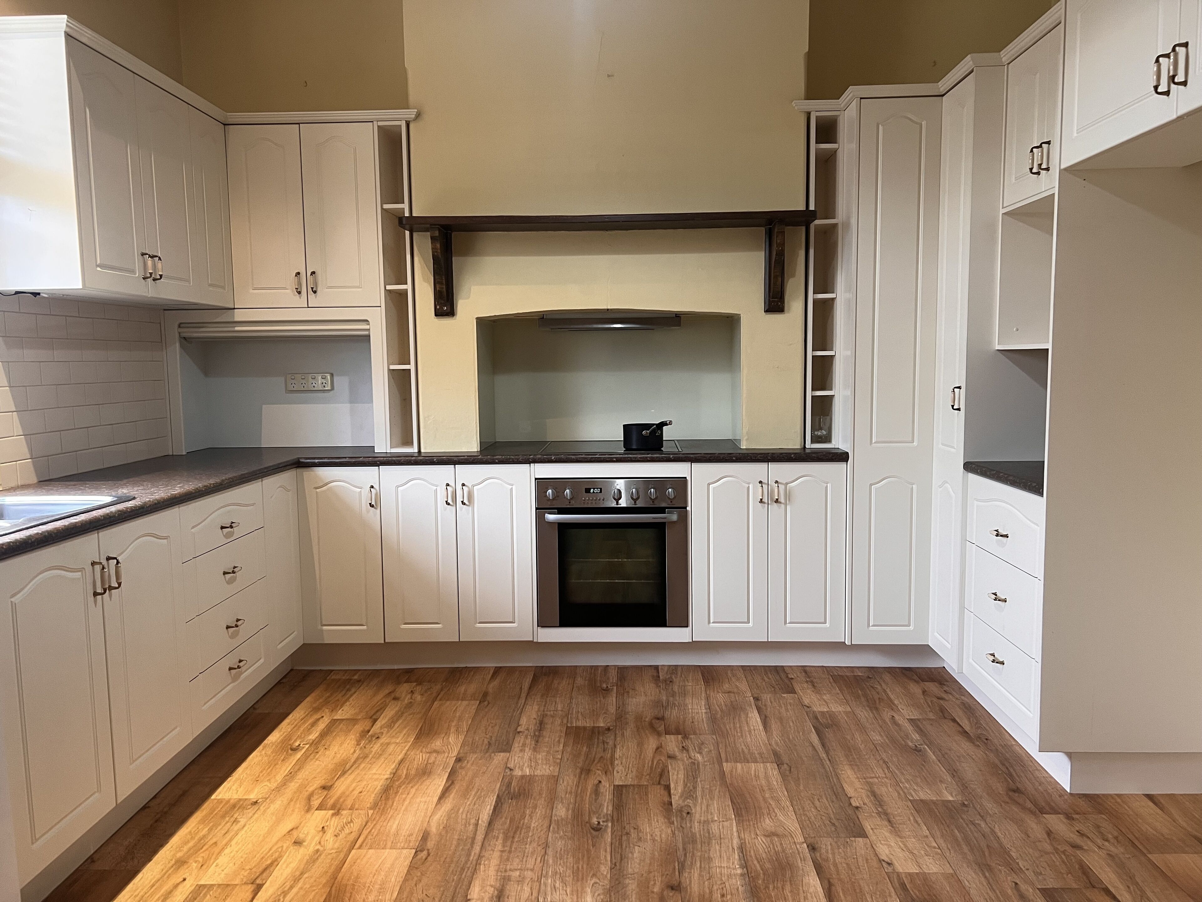 Experience the Luxury of Late Victorian era- 10mim from city center.