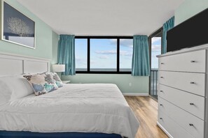 1 habitación, escritorio, tabla de planchar con plancha y wifi 