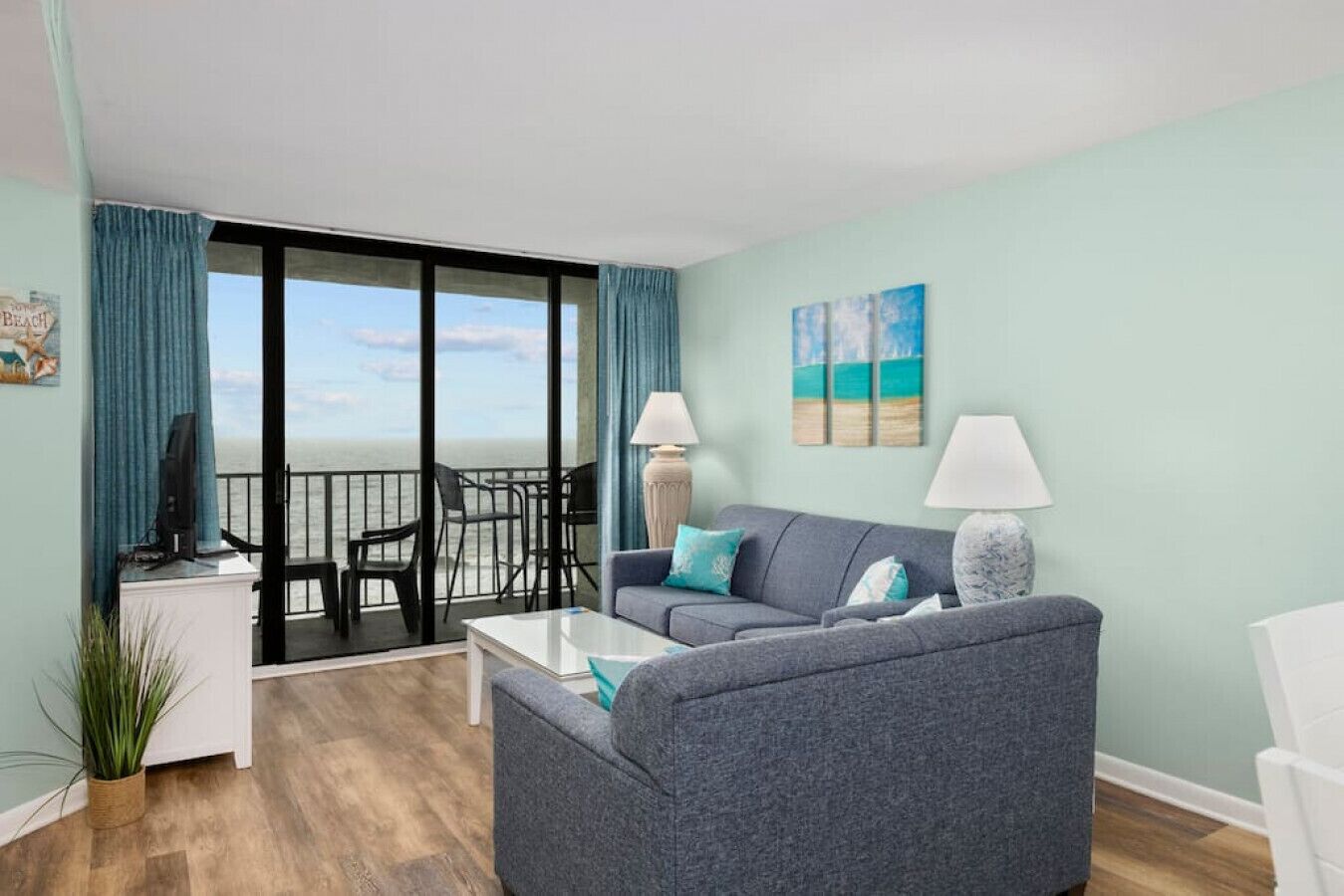 One Bedroom Shore Thing · Oceanfront condo on Shore Drive