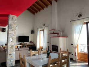 Dining - Villa Emma with breathtaking views of Lake Como (Cremia)