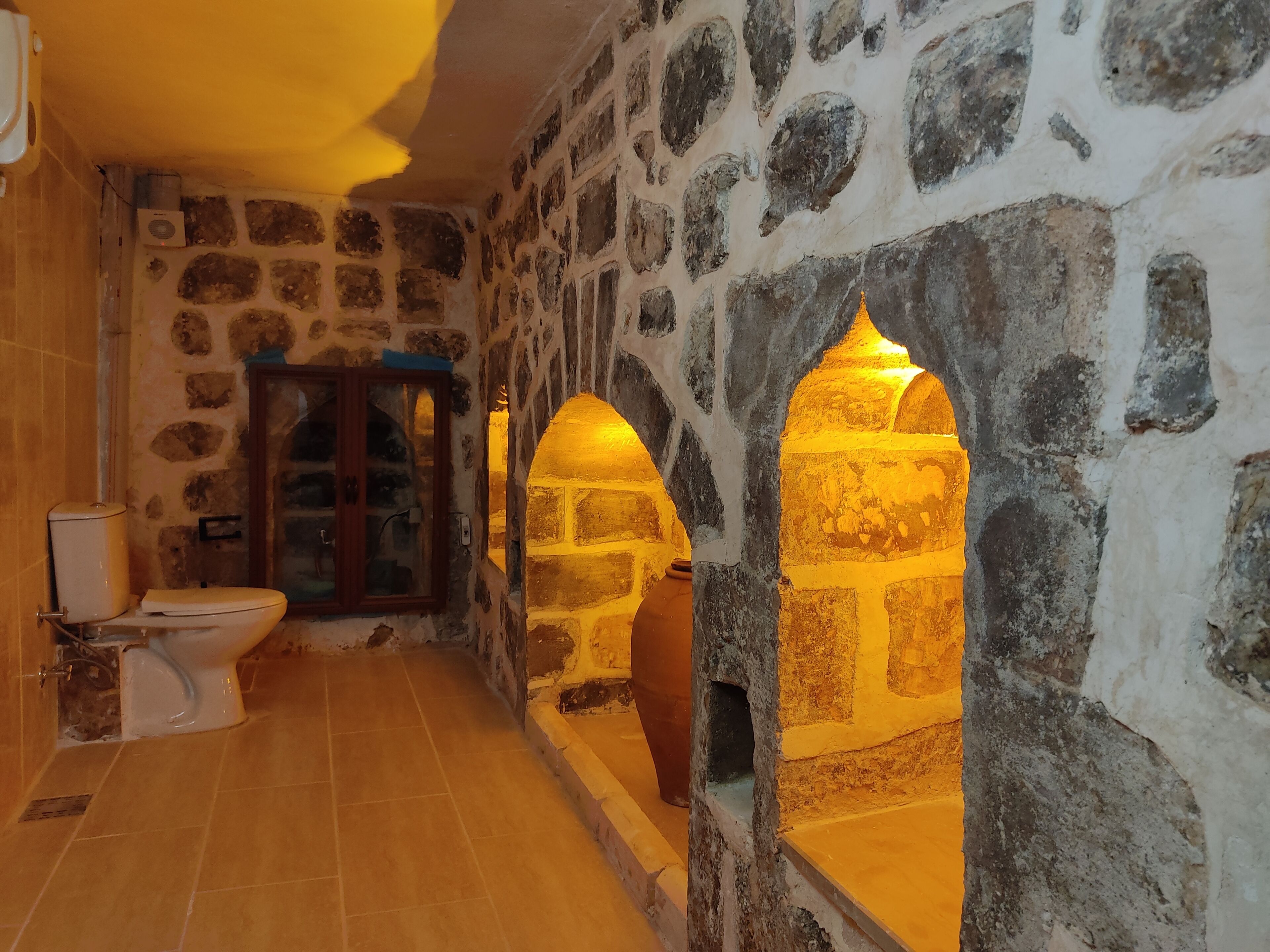 A 200-year-old stone house in the center of the historic cıty