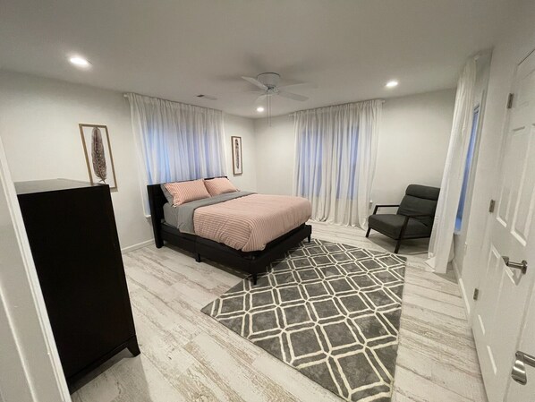 2 bedrooms, WiFi, bed sheets