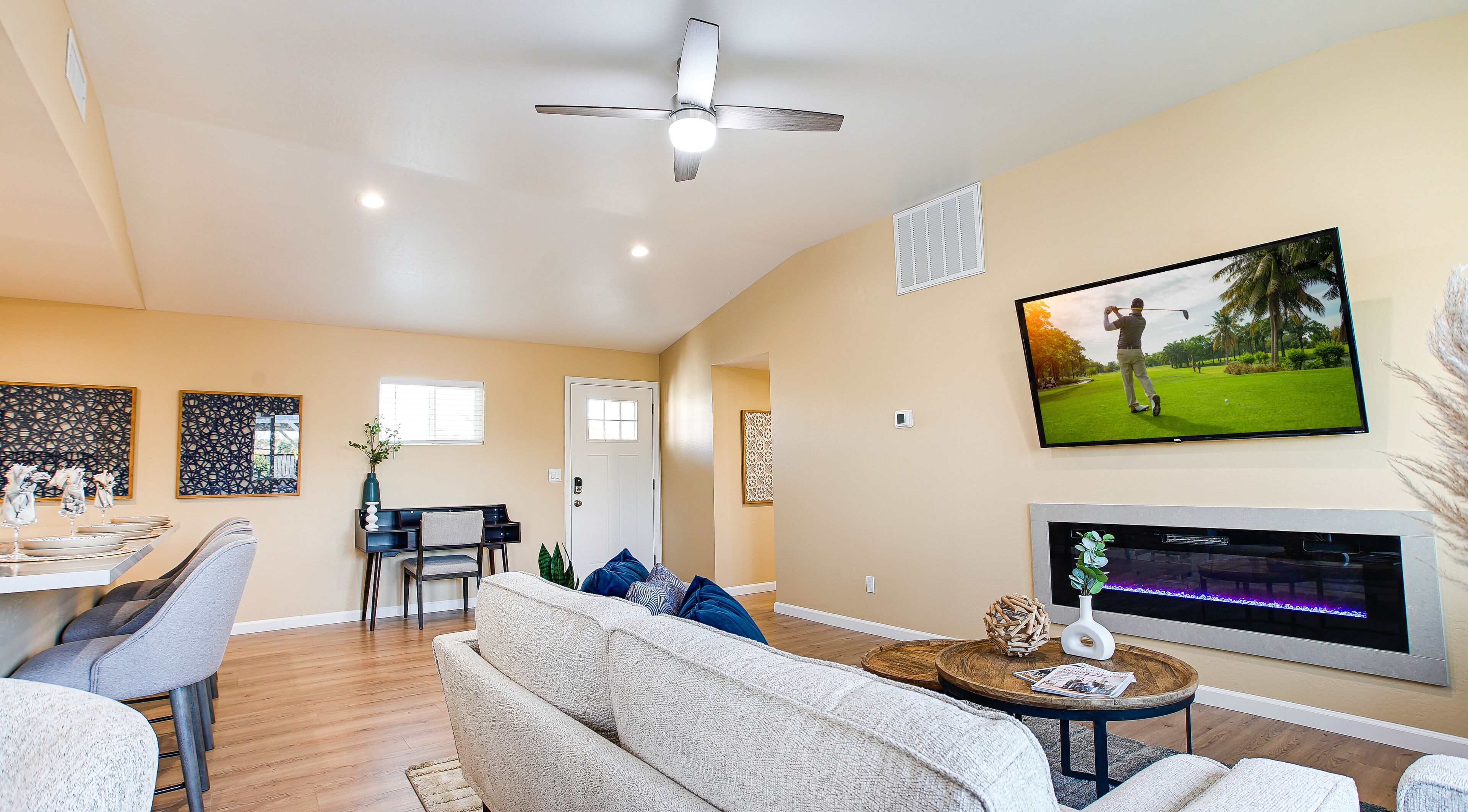 Phoenix Hideaway, your perfect family pool house getaway!