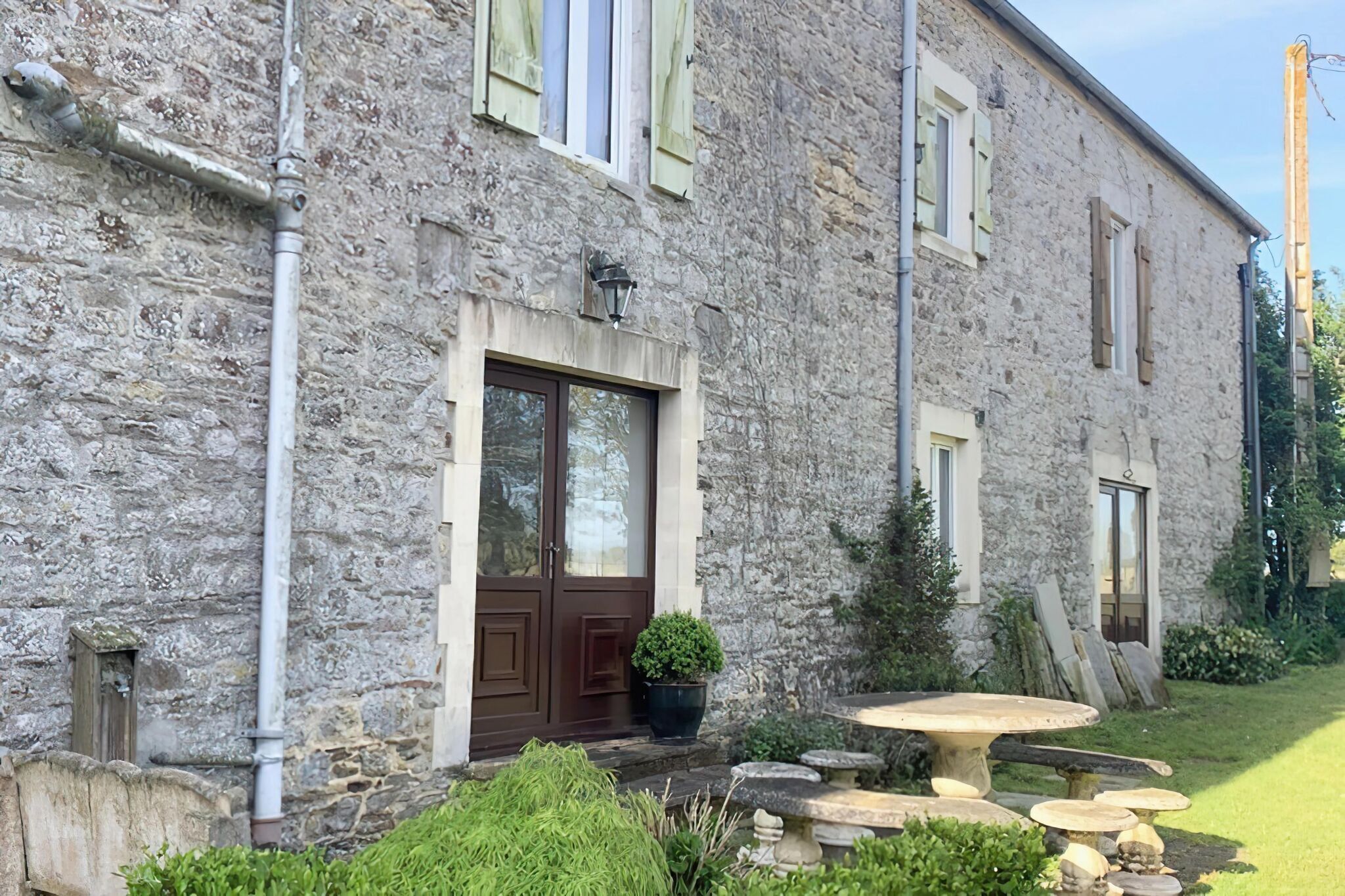 Cottage in Sainte-Marguerite-d'Elle with barbecue