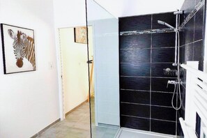 Bathtub