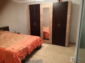 4 bedrooms, WiFi