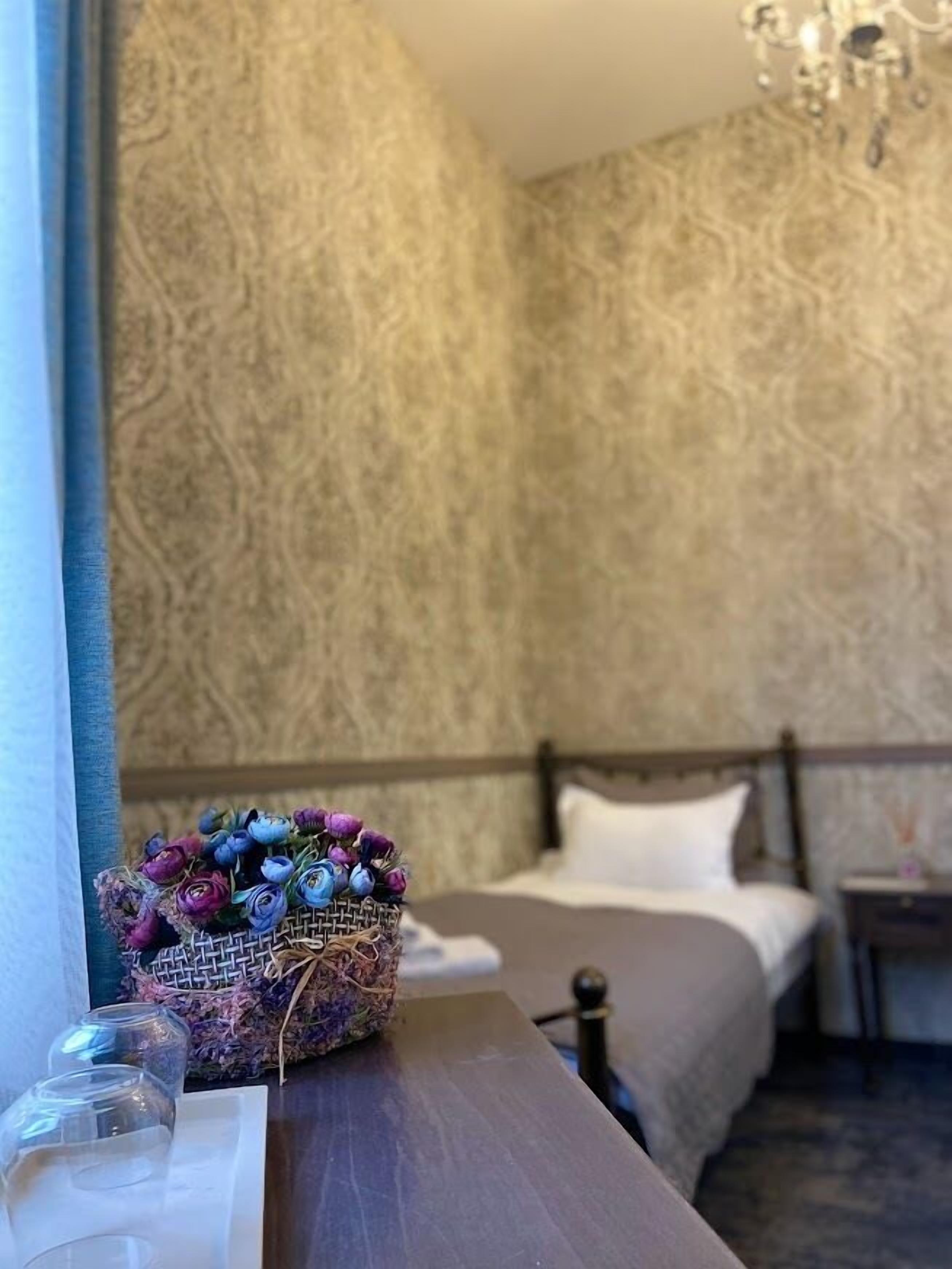 Ropa de cama de alta calidad, edredón y minibar 