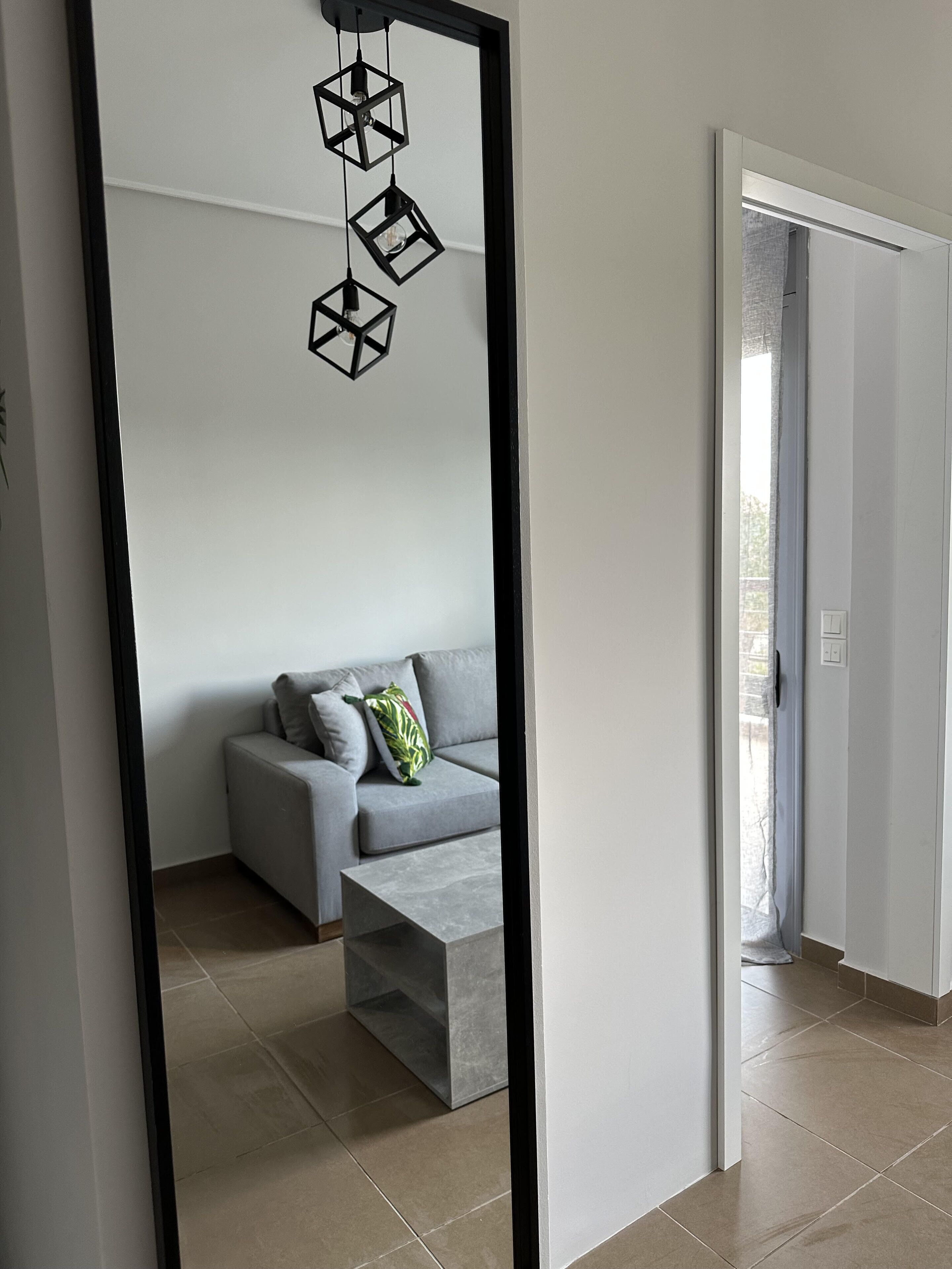 Cozy Luxury apartment in front of the sea!