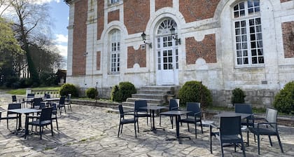 Large gîte in a chateau in the countryside for 28 people - Normandy