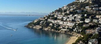 Villa Eden Roc Av 22