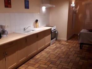 Fridge, microwave, dishwasher