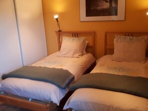 3 bedrooms, free WiFi - Single-storey house, pets welcome - 6 guests (Caulaincourt)