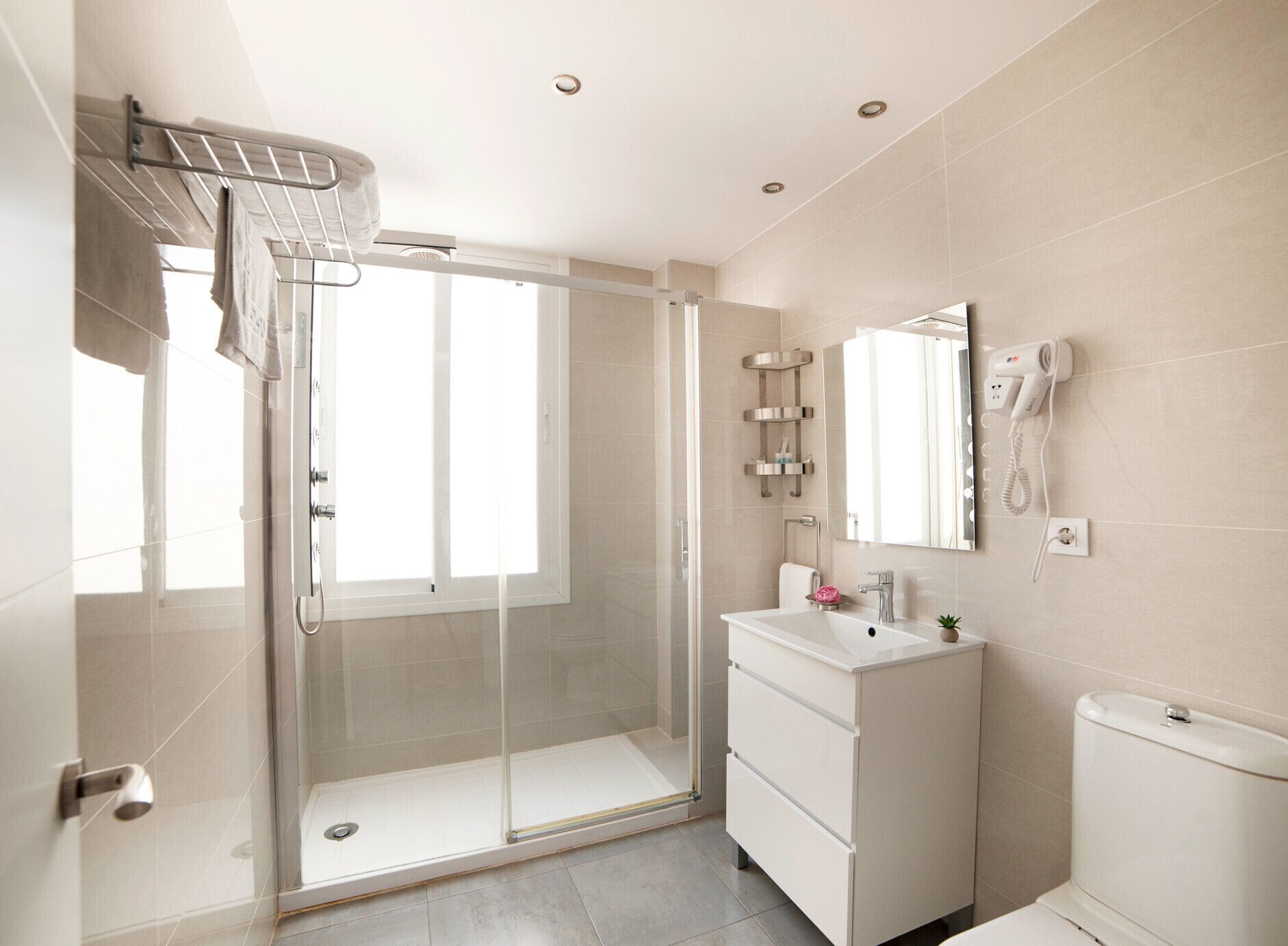 Comfort Apartment | Bathroom