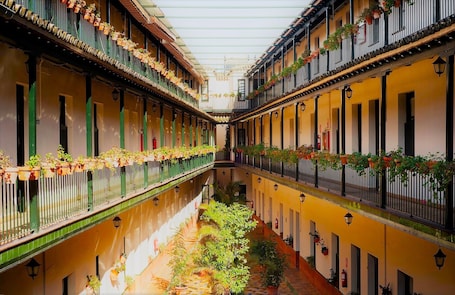 Fachada de la propiedad. Hoteles del Sur