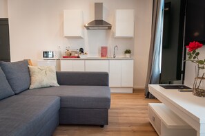 套房 | 私人厨房 | 大冰箱、微波炉、炉灶、茶具/咖啡用具