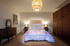 3 bedrooms, iron/ironing board, WiFi, bed sheets - 3 Bedroom Private vacation home in negrar di valpolicella (negrar di valpolicella)