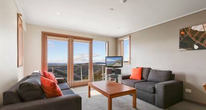 White Crystal 215 - Mt Hotham
