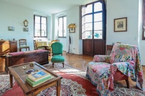 TV - Apartment in Villa Cristani Gio' Valpolicella (San Pietro in Cariano)