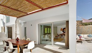 Outdoor dining - Luxury Boho Villa • Heated Pool • Rooftop • Panoramic Sea View • Amadores (Mogán)