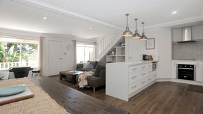 Living area - River Tonic - stunning views of the Myall River (Tea Gardens)