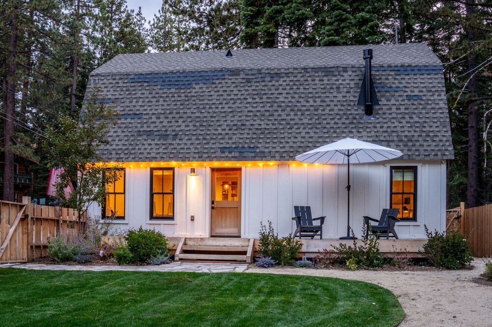 Updated home in Tahoe City with Hot Tub and Forest Views