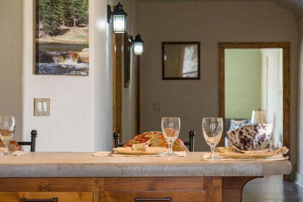 Dining - Downtown Chama Apartment - Other Side of the Tracks (Chama)