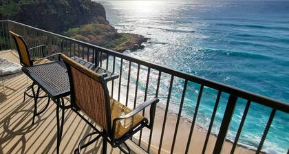 16P - Permitted penthouse end unit at the Hawaiian Princess - best view on Oahu