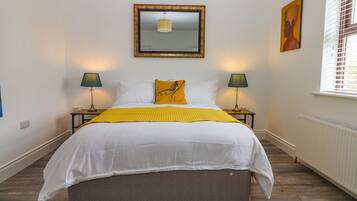 4 bedrooms, individually decorated, individually furnished, free WiFi