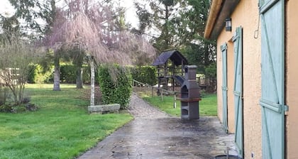 Single-story house, pets welcome - 4 guests