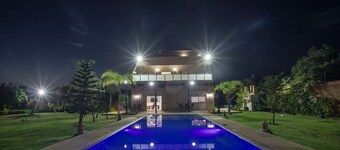 Lux Villa, Pool and Mountains View