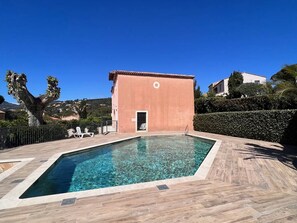 Pool - Charming 2-Bedroom House with A/C, Pool & Terrace Near Village (La Croix-Valmer)