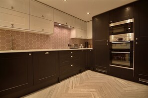 Shared kitchen facilities - Bellerose 6 (Lancaster)