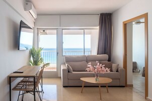 Family Studio, Sea View | Free WiFi, bed sheets