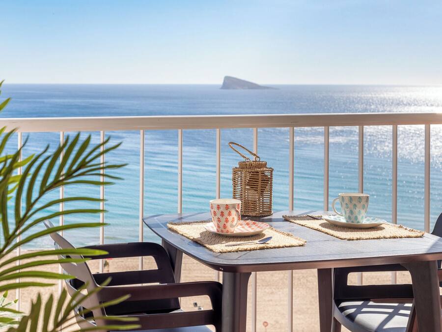 Eenvoudige studio, uitzicht op zee | Terras