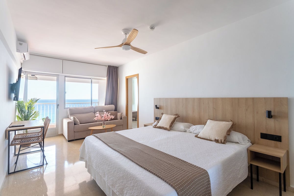 Family Studio, Sea View | Free WiFi, bed sheets