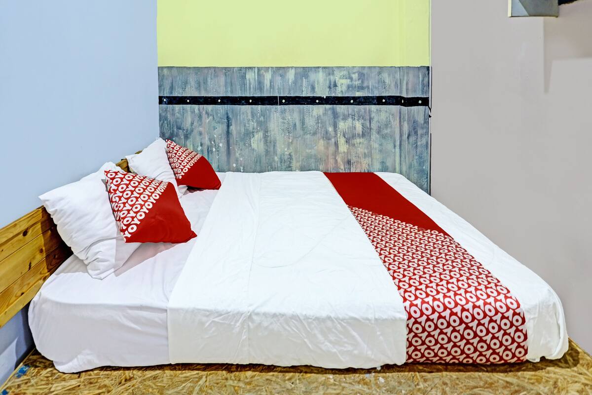 standard double room | 1 bedroom, bed sheets