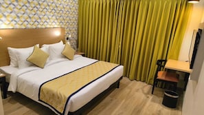Egyptian cotton sheets, premium bedding, down duvets - Regenta Inn Bannerghatta Bangalore (Bengaluru)