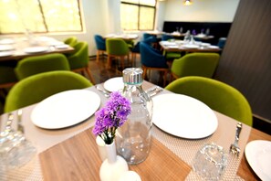 Restaurant - Regenta Inn Bannerghatta Bangalore (Bengaluru)