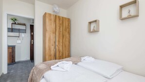 1 chambre, fer et planche à repasser, Wi-Fi, draps fournis