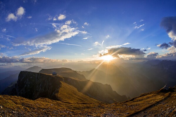 Luokittelematon kuva, 1 kautta 38, painike
