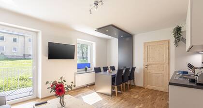 Superior Apartment with IR sauna & whirlpool tub II