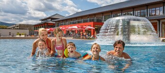 Superior Apartment with IR sauna & whirlpool tub II