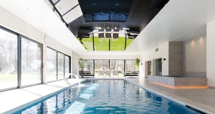 Luxury Cedar Lodge & Pool House