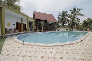 Pool - OYO 3283 Bwalk Hotel (Malang)