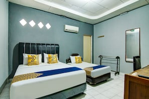 Triple Room - OYO 2690 Hotel Tampan (Pekanbaru)